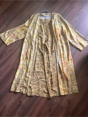 H&M Yellow Floral Kimono & pants Style set, new w/o tag-Small (36)